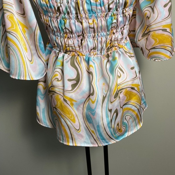 Chenault Women's Abstract Pastel Splash Off Shoulder Bell Sleeve Flared Blouse M - Picture 7 of 16